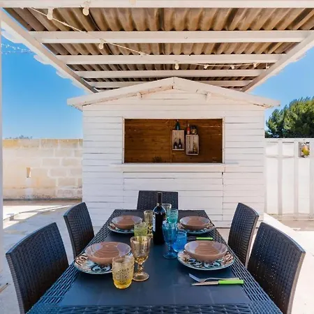 Dilauro Con Piscina فيلة *