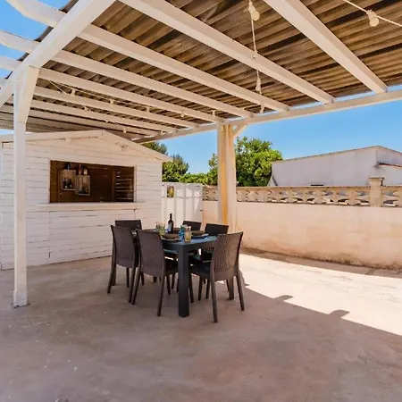 Dilauro Con Piscina توريه أوفو