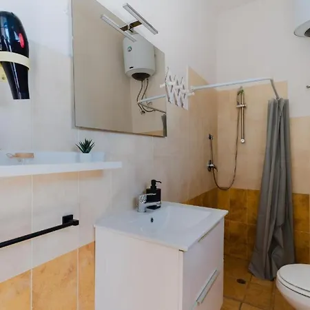 Dilauro Con Piscina